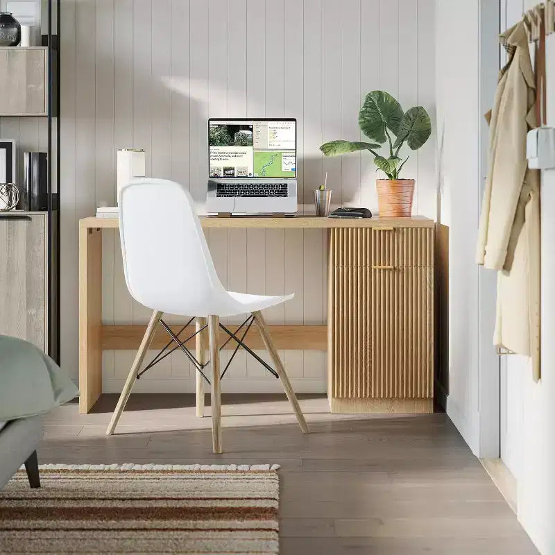 60in Fluted Executive Desk with Drawers, Modern Home Office Desk with Storage Cabinet, Wood Computer Workstation for Working, Studying, Writing, Oak